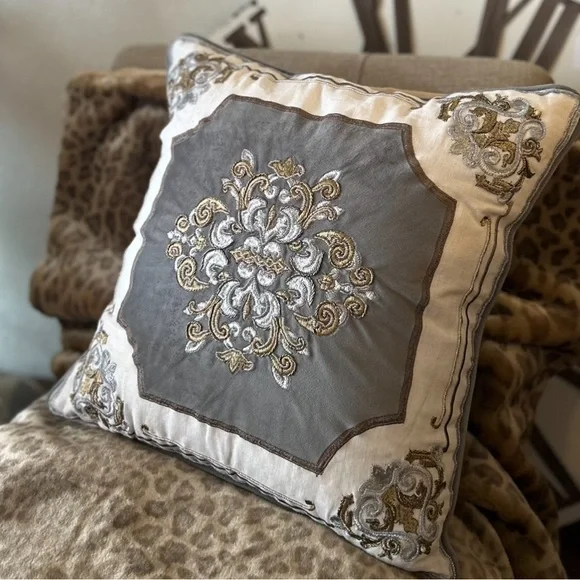 Elegant Gray, White, and Gold Crest Pillow with Form - Picture 4 of 4